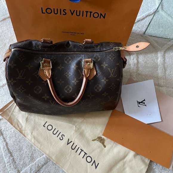 LV Speedy 30 - Picture 3 of 15